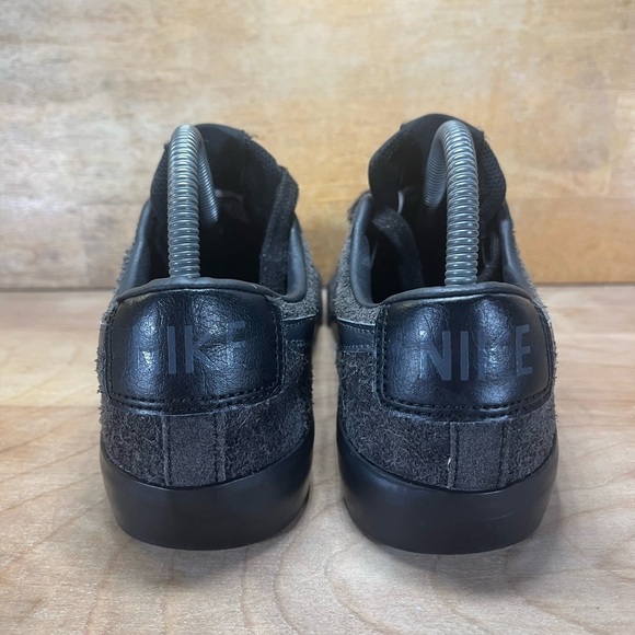 Nike SB Blazer Grant Taylor Womens Sz 7.5 Shoes Black Anthracite 704939-002 - Picture 4 of 9